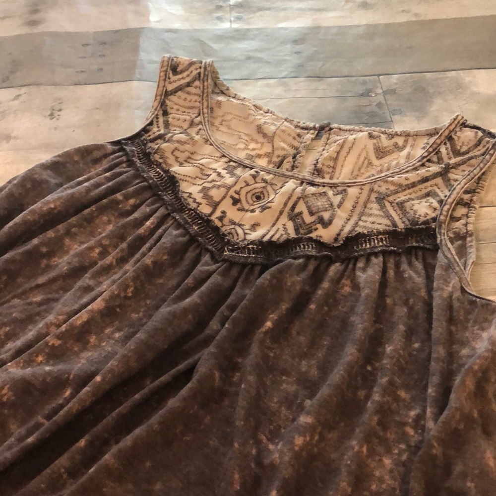 Top - Picture 3 of 3